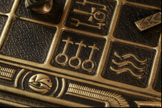Senet - Ancient Egyptian Board Game - Metal Pieces