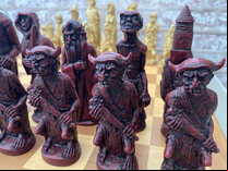 Lord of the Rings Berkeley Chess Set with 5 inch King