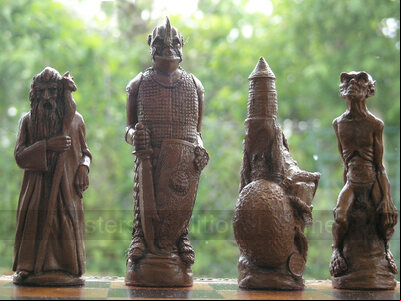 Lord of the Rings Berkeley Chess Set with 5 inch King - Cream & Brown