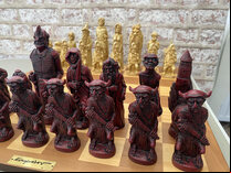 Lord of the Rings Berkeley Chess Set with 5 inch King - Cream & Red