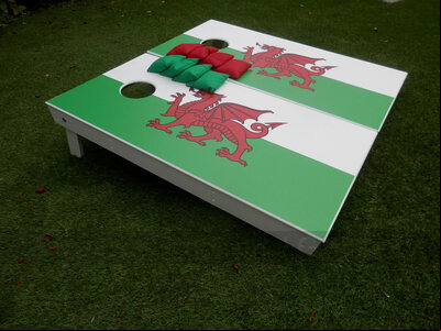 Cornhole - Full Deluxe Set - 2 boards, 8 bags [Welsh Flag]